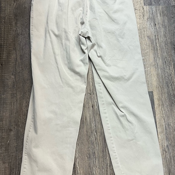 Ladies size 8 Woolrich khaki Pants - Picture 6 of 7